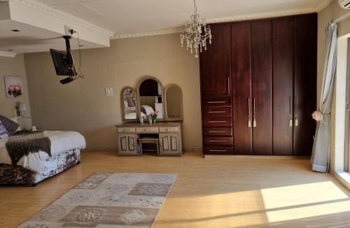 Zeerust House | @Home Guest House