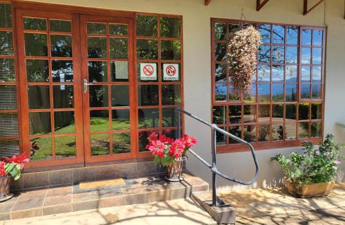 Tzaneen House | Home on a Hill Accommodation