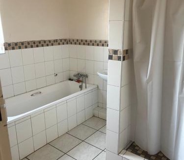 Windsor House | Home stay in Windsor west