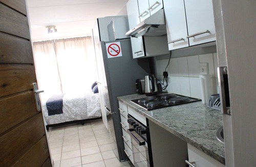 Arcadia Apartment | Homely studio apartment with a lovely sunset view