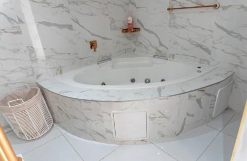 Pretoria House | Homes of Ace Diamond