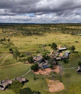 Mookgopong Cabin | Honeyguide Conservation Lodge