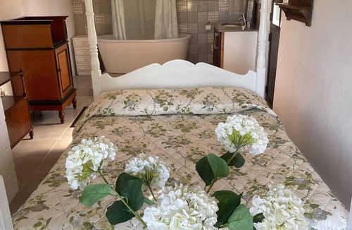 Grabouw House | Honeymoon Stay at The James Family Farm