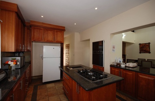 Greater Johannesburg Metropolitan Area House | Hoopoe Haven Guest House