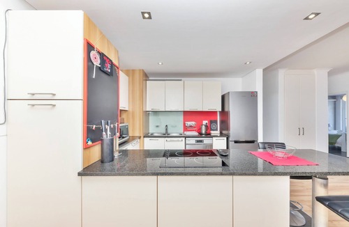 Cape Town Apartment | Horizon Bay 201 by HMH