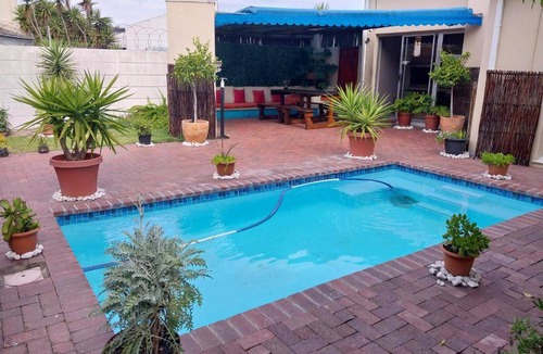 Bloubergstrand Hostel | Hostel ∙ 8 guests