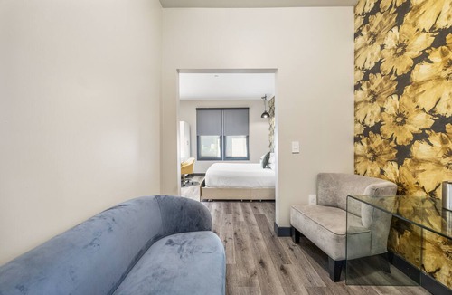 Little Saigon Hotel | Hotel EPIK