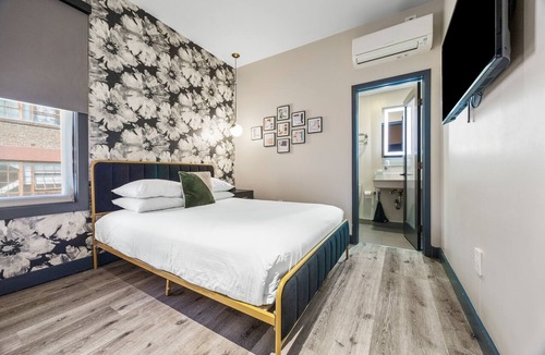 Little Saigon Hotel | Hotel EPIK