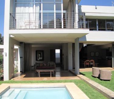 Houghton Estate House | Houghton Place