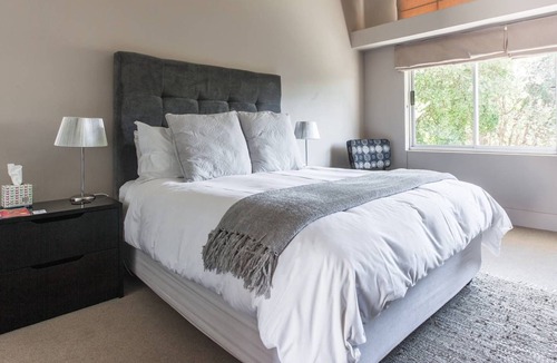 Houghton Estate House | Houghton Place