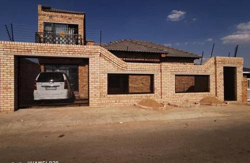 Greater Johannesburg Metropolitan Area House | House ∙ 1 bedroom ∙ 2 guests
