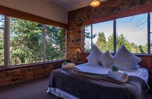 Hogsback House | House ∙ 3 bedrooms ∙ 6 guests