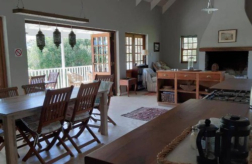 Stanford House | House ∙ 3 bedrooms ∙ 6 guests