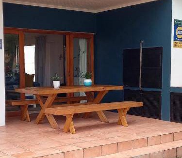 Voelklip House | House ∙ 4 bedrooms ∙ 9 guests