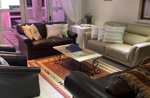 Gordons Bay Central Villa | HOUSE CAPRICE