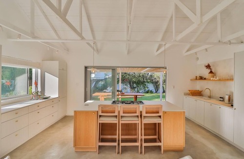 Onrus House | House Fál · Private gem with large garden