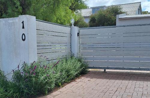 Bredasdorp Apartment | House Forget Me Not