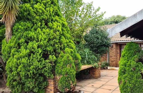Greater Johannesburg Metropolitan Area House | House Lodge