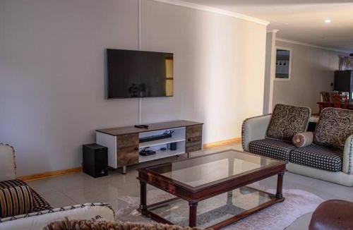 Moqhaka House | House Musantwi