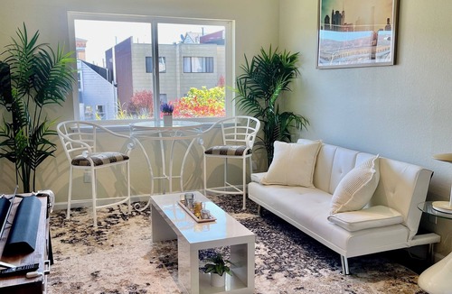 Outer Richmond House | House near China and Ocean Beach