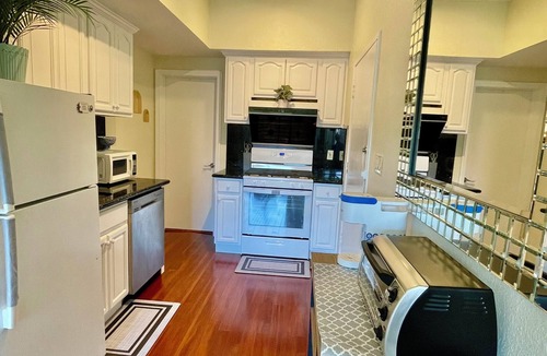 Outer Richmond House | House near China and Ocean Beach