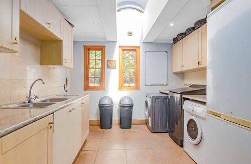 Northcliff House | House Sunbeam GuestHouse