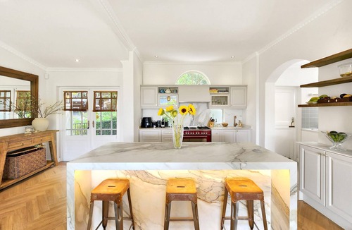 Scott Estate Villa | Hout Bay Family Home Pool, Sauna & Mountain Views