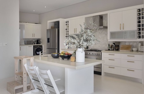 Scott Estate House | Hout Bay Villa - Three Bedroom House, Sleeps 8