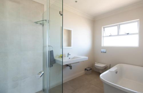 Umhlali Beach Apartment | Howela Beach House