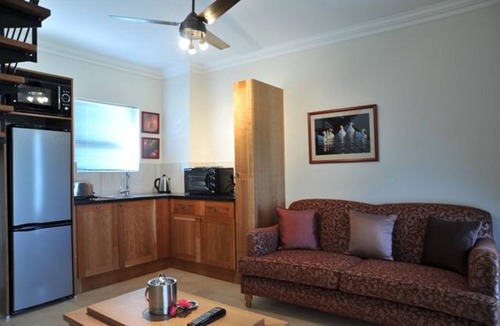 Greater Johannesburg Metropolitan Area Hotel | Hoyohoyo Chartwell Lodge