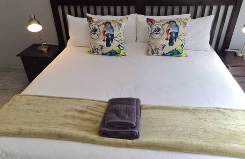 Kathu Bed & Breakfast | hub, main shopping , Sishen Golf Club, Kalahari Country Club, SA Airlink Airport