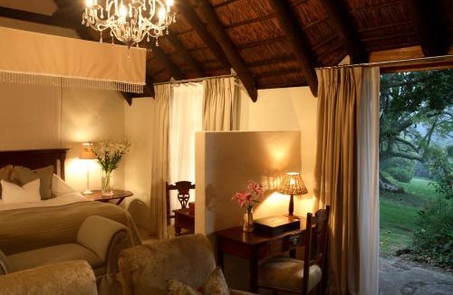 Buffalo Hills Game Reserve Hotel | Hunter's Country House
