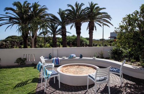 Melkbosstrand House | Huus Dejuna Family-friendly with private swimming pool and sea view