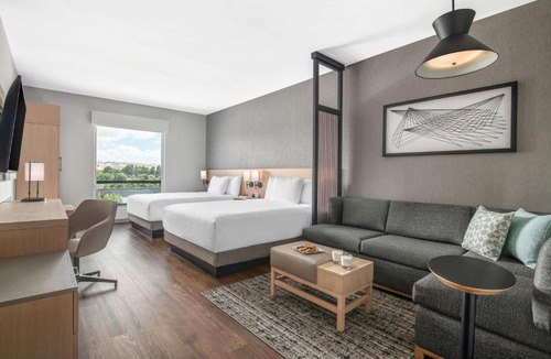 Newark Hotel | Hyatt Place Newark-Silicon Valley