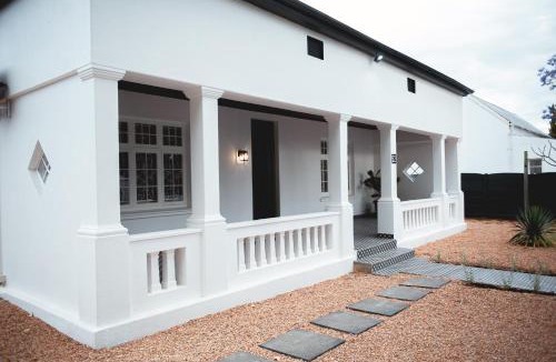 Robertson House | Hygge House
