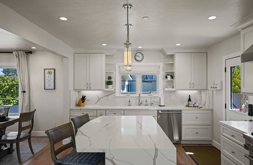 Northeast Carmel House | Iaorana: Newly remodeled luxury 3 bedroom with Ocean Views