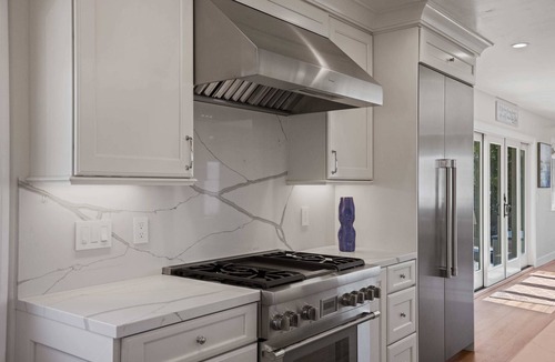 Northeast Carmel House | Iaorana: Newly remodeled luxury 3 bedroom with Ocean Views