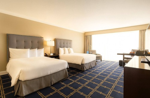 Sunnyvale West Hotel | Ideal Location! Onsite Pool, Pet-Friendly Property, Parking Onsite