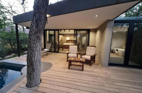 Thorny Bush Game Reserve Cabin | Idube Game Reserve