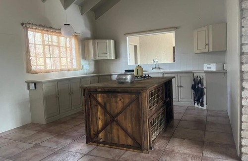 Leeupoort Cottage | Ikhutseng
