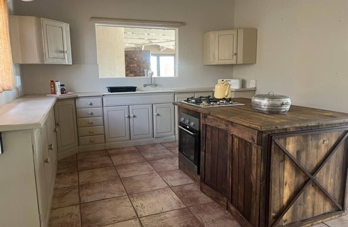 Leeupoort Cottage | Ikhutseng