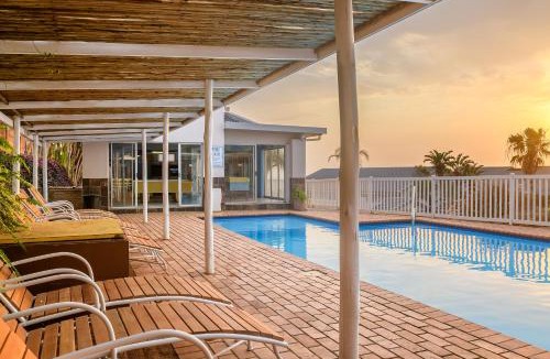 Illovo Beach Apartment | Illovo Beach Club