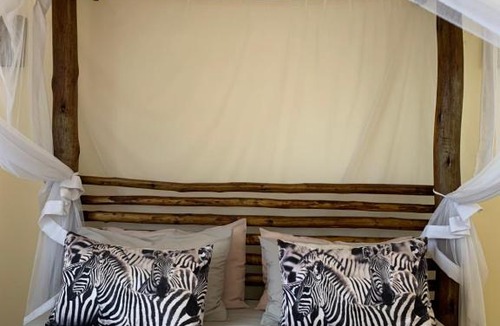 Phalaborwa House | iMbamuweti Cottage
