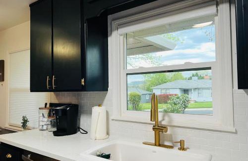Oroville Apartment | Immaculate Charming Duplex-1Unit