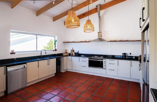 Hout Bay Villa | Immaculate Eco Villa w Garden Mountain View Villa