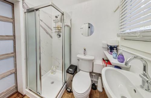 Panhandle House | In the Heart of Haight Ashbury 5 Bedroom House