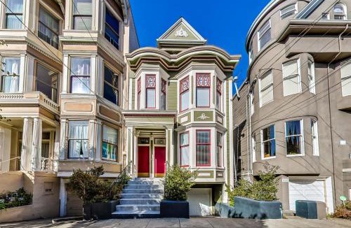 Panhandle House | In the Heart of Haight Ashbury 5 Bedroom House