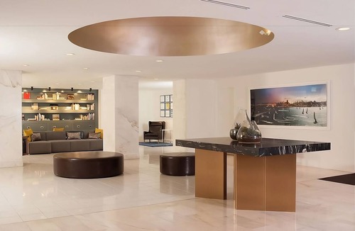 Lower Nob Hill Hotel | In The Heart Of San Francisco! Bike Rentals, Pets Allowed, Walk to Union Square!