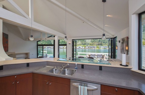 Stinson Beach House | Indoor Outdoor Luxury Living on the Seadrift Lagoon