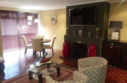 Summerstrand Apartment | Indulgent Penthouse Condominium